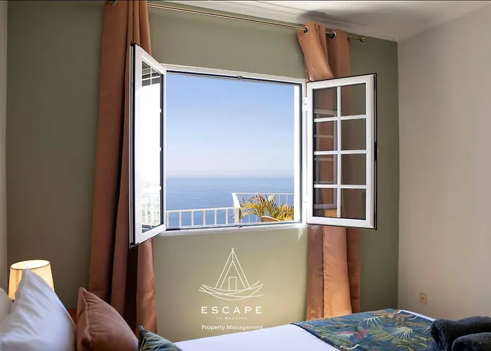 Atlantic Flow House By Escape To Madeira * Arco da Calheta (Madeira)